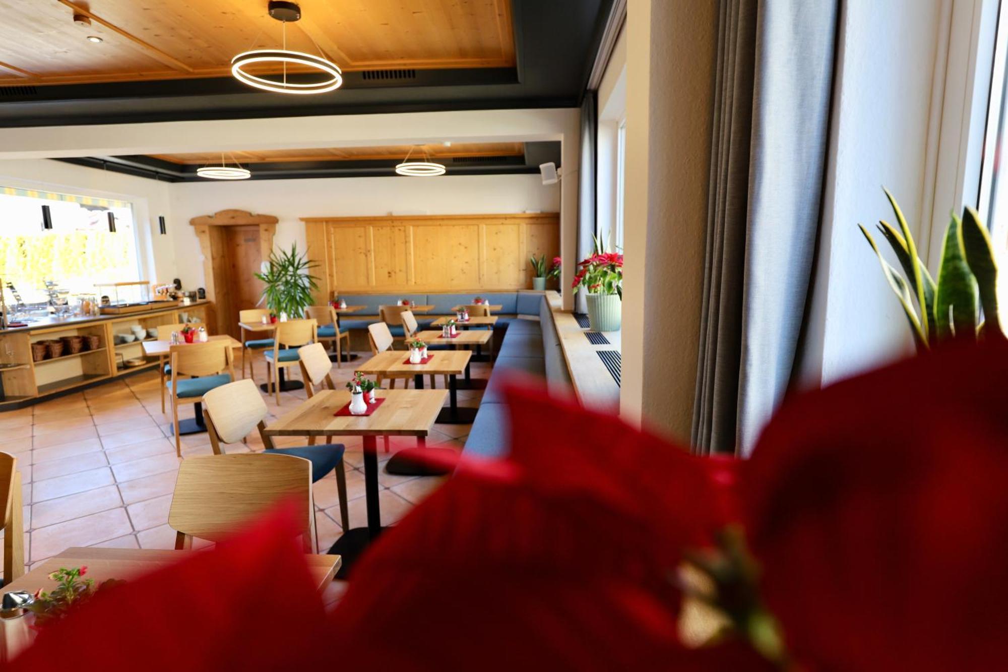 Kaisers Das Kleine Stadthotel ซอนโทเฟิน ภายนอก รูปภาพ